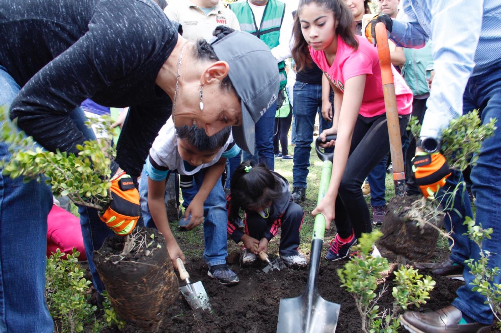 Reforestación y Tequio en Parque Caneguín 01.jpg